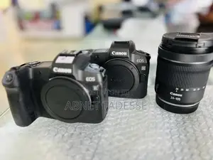 Photo - Canon R With 24-105mm Silver Lens