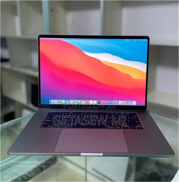 New Laptop Apple MacBook Pro 2019 32GB Intel Core I9 SSD 1T