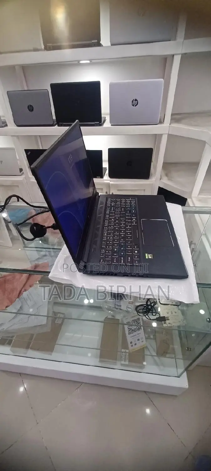 New Laptop Acer Predator Helios 300 16GB Intel Core I7 SSD 1T