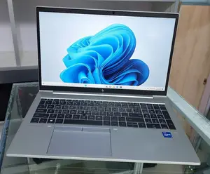 New Laptop HP EliteBook 850 G8 16GB Intel Core I7 SSD 512GB
