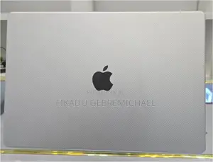 New Laptop Apple MacBook Pro 2022 M2 16GB Apple M2 SSD 1T