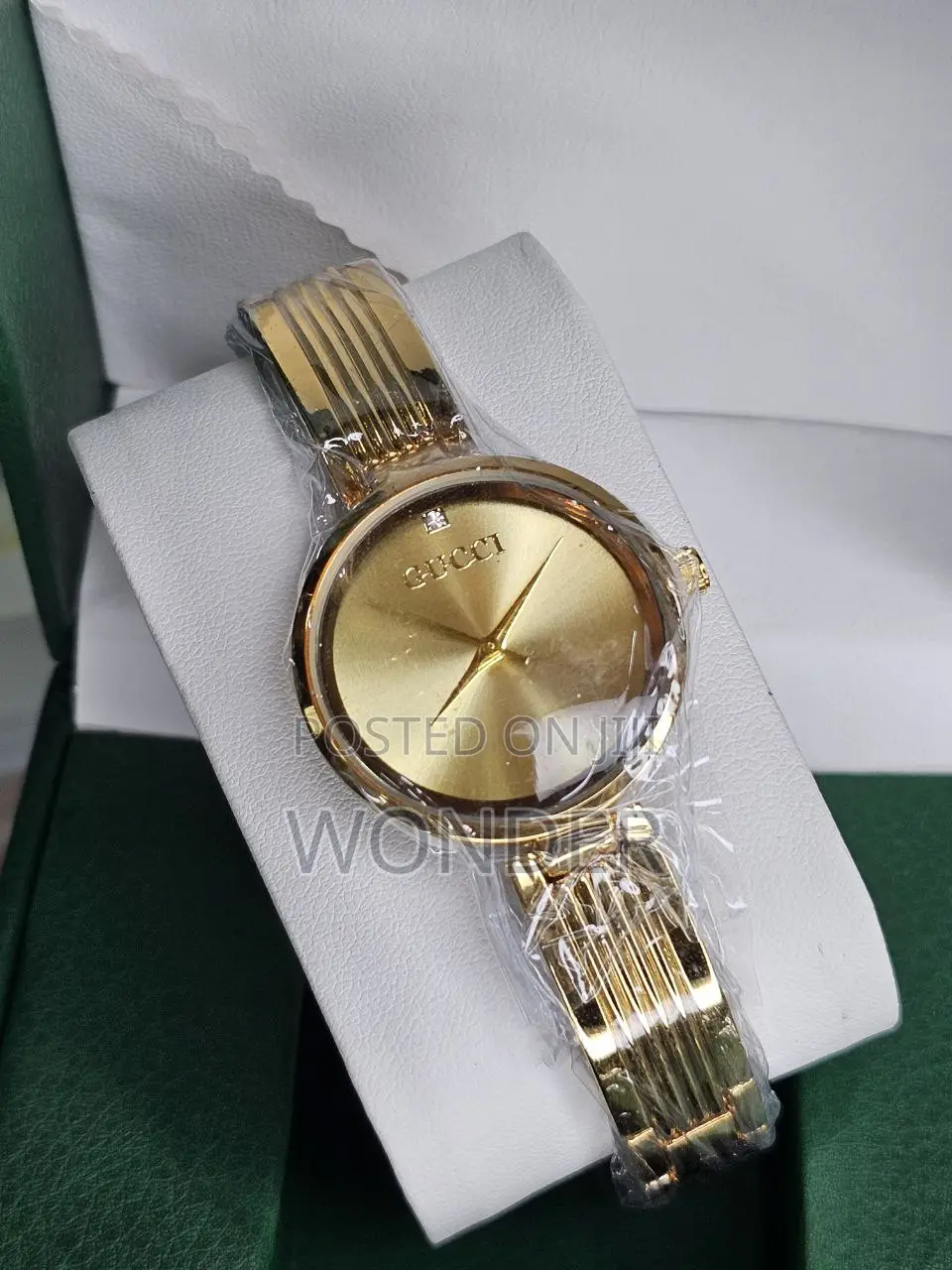 GUCCI Watches ለሷ