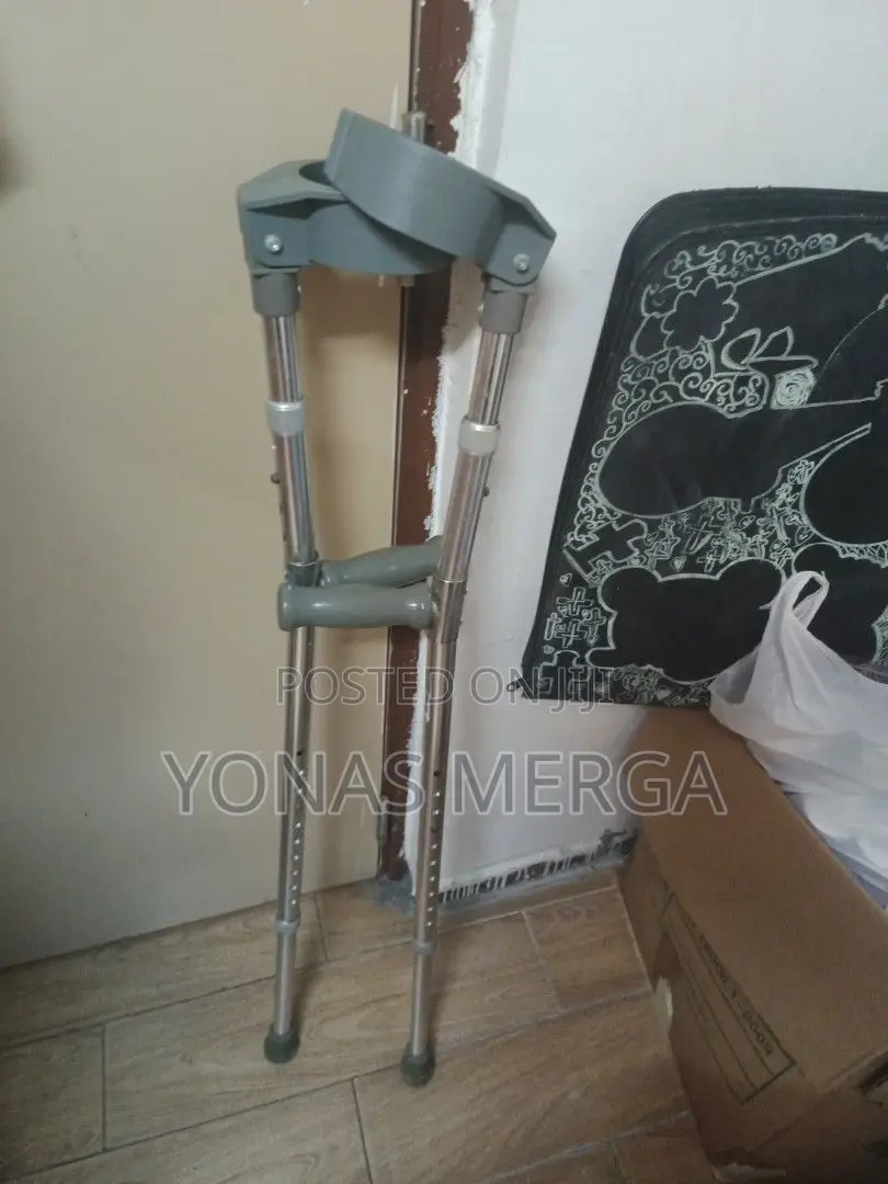Crutches ∞ክራንች\ቁመተ_short Long Crutches\Crunch\Crutches/ክራንች