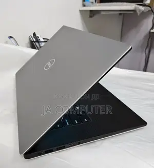 New Laptop Dell Precision 5540 16GB Intel Core I9 SSD 512GB