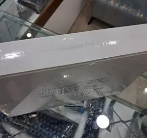 New Laptop Apple MacBook Pro 16GB Apple M2 SSD 512GB