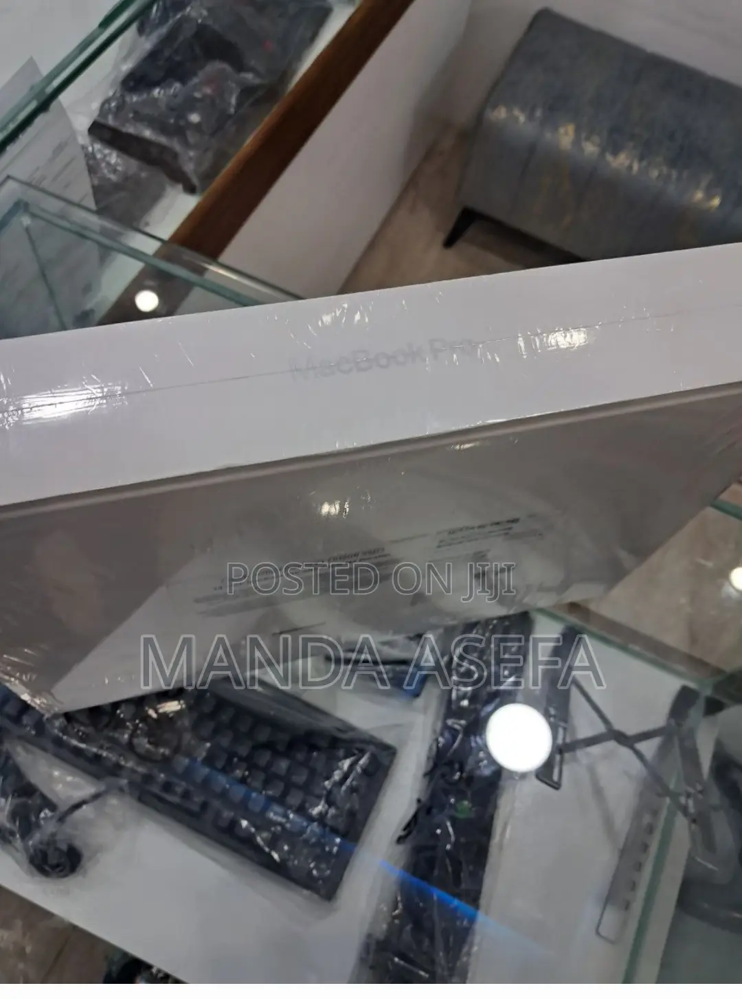 New Laptop Apple MacBook Pro 16GB Apple M2 SSD 512GB