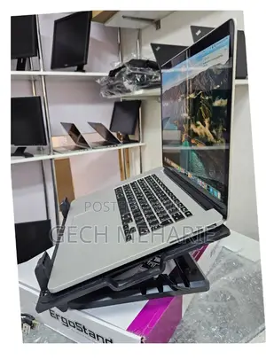 New Laptop Apple MacBook 2018 16GB Intel Core I7 SSD 256GB