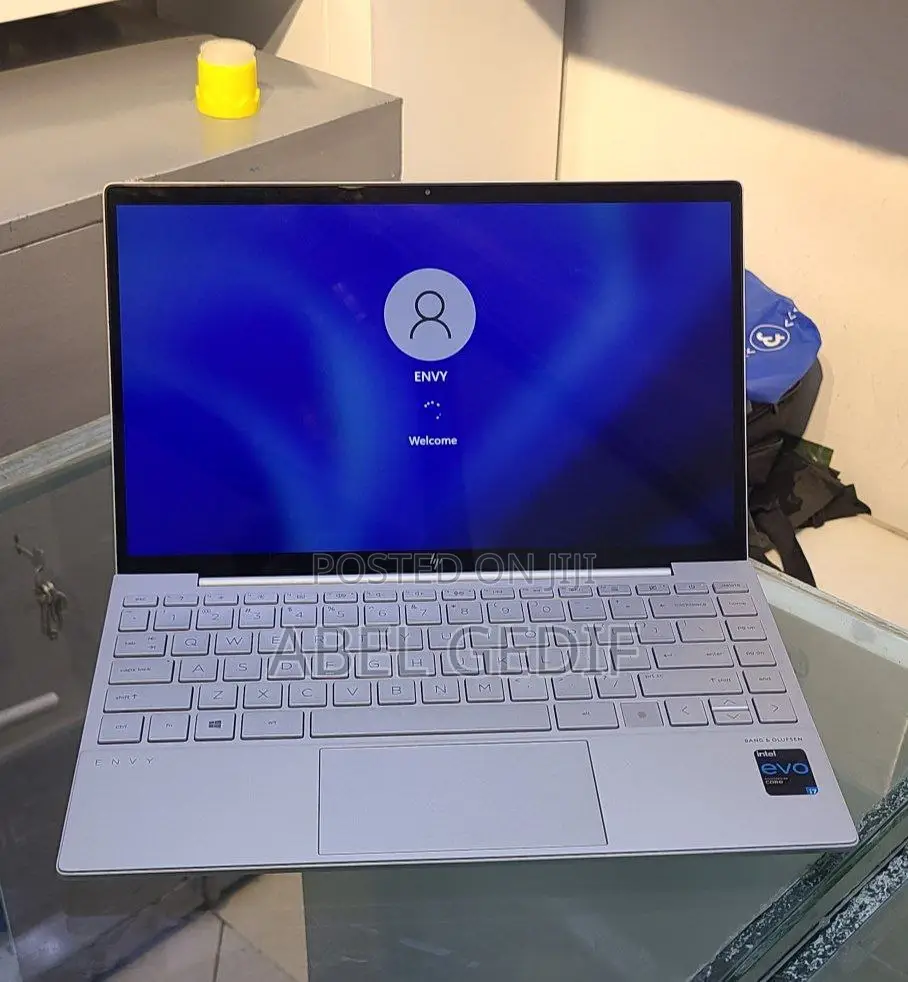 New Laptop HP Envy 13 16GB Intel Core I7 SSD 512GB