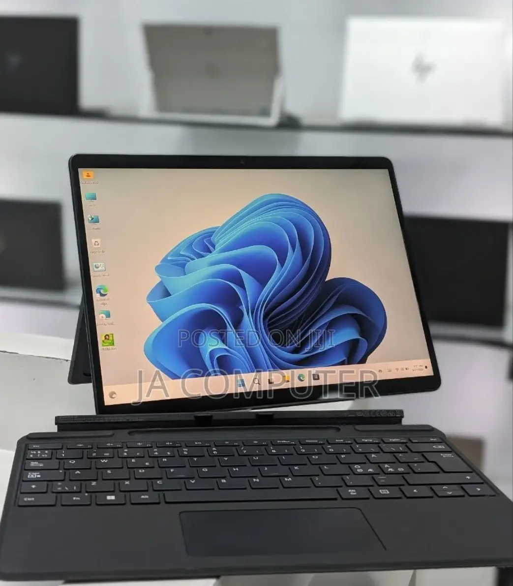 Laptop Microsoft Surface Pro 9 16GB Intel Core I5 SSD 256GB