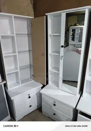 Photo - Dressing Table