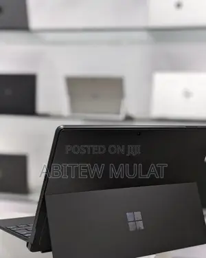 New Laptop Microsoft Surface Pro 9 16GB Intel Core I5 SSD 256GB