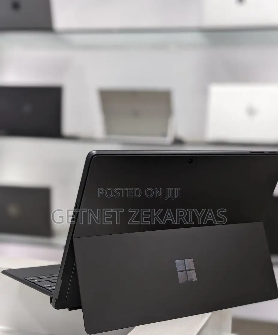 New Laptop Microsoft Surface Pro 9 16GB Intel Core I5 SSD 256GB