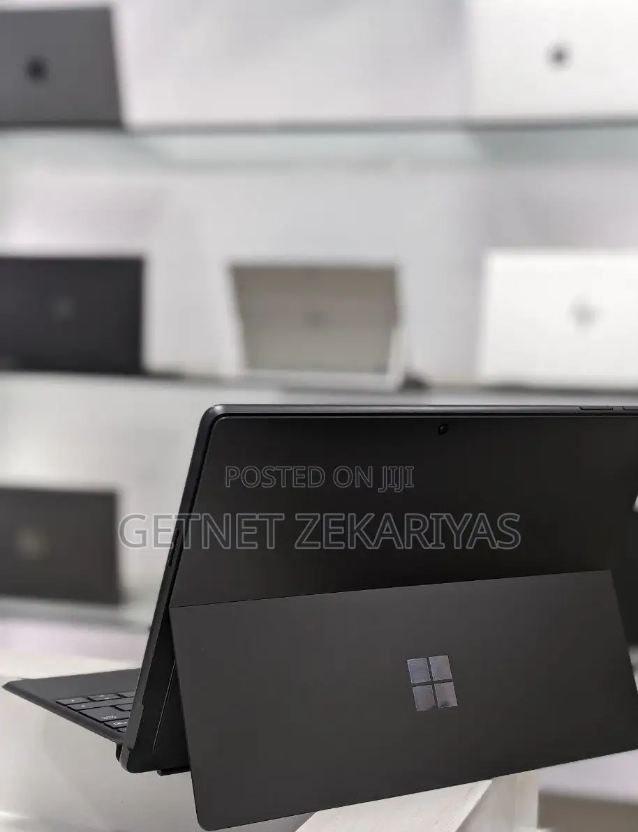 New Laptop Microsoft Surface Pro 9 16GB Intel Core I5 SSD 256GB