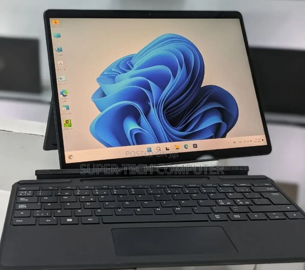 New Laptop Microsoft Surface Pro 9 16GB Intel Core I5 SSD 256GB