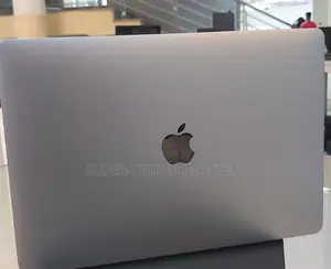 New Laptop Apple MacBook Pro 2019 16GB Intel Core I5 SSD 512GB