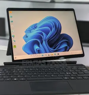 New Laptop Microsoft Surface Pro 9 16GB Intel Core I5 SSD 256GB