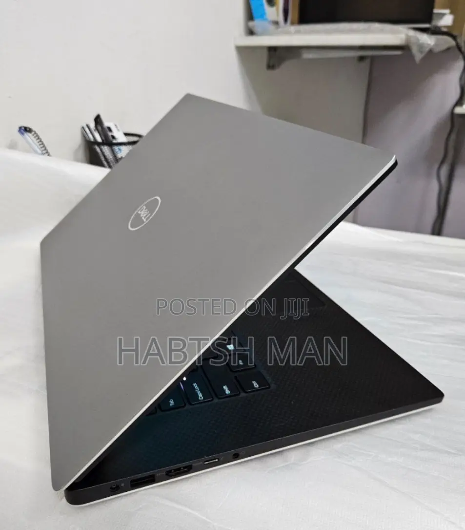 New Laptop Dell Precision 5540 16GB Intel Core I9 SSD 512GB