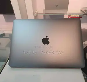 Photo - New Laptop Apple MacBook Pro 8GB Apple M2 SSD 256GB