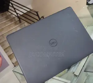 New Laptop Dell Vostro 13 5370 8GB Intel Core I5 SSD 256GB