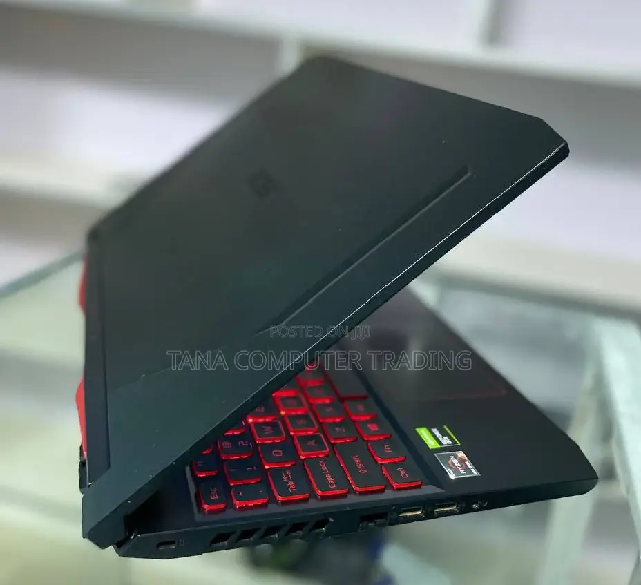 New Laptop Acer Nitro 5 8GB AMD Ryzen 5 SSD 256GB