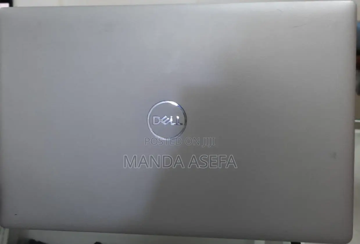 New Laptop Dell 16GB Intel Core I5 SSD 512GB