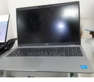 New Laptop Dell 16GB Intel Core I5 SSD 512GB