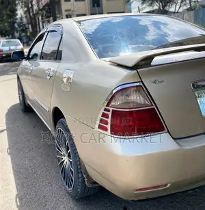 Toyota Corolla 2007 Gold
