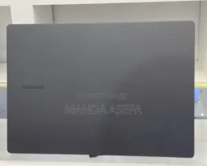 Photo - New Laptop Samsung 16GB Intel Core I7 SSD 1T