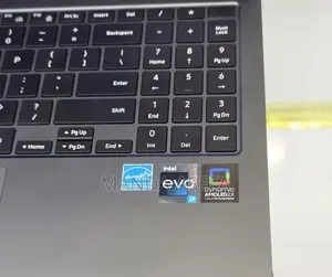 New Laptop Samsung 16GB Intel Core I7 SSD 1T