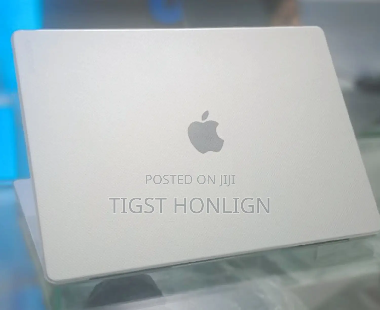 New Laptop Apple MacBook Pro 16GB Apple M2 SSD 1T