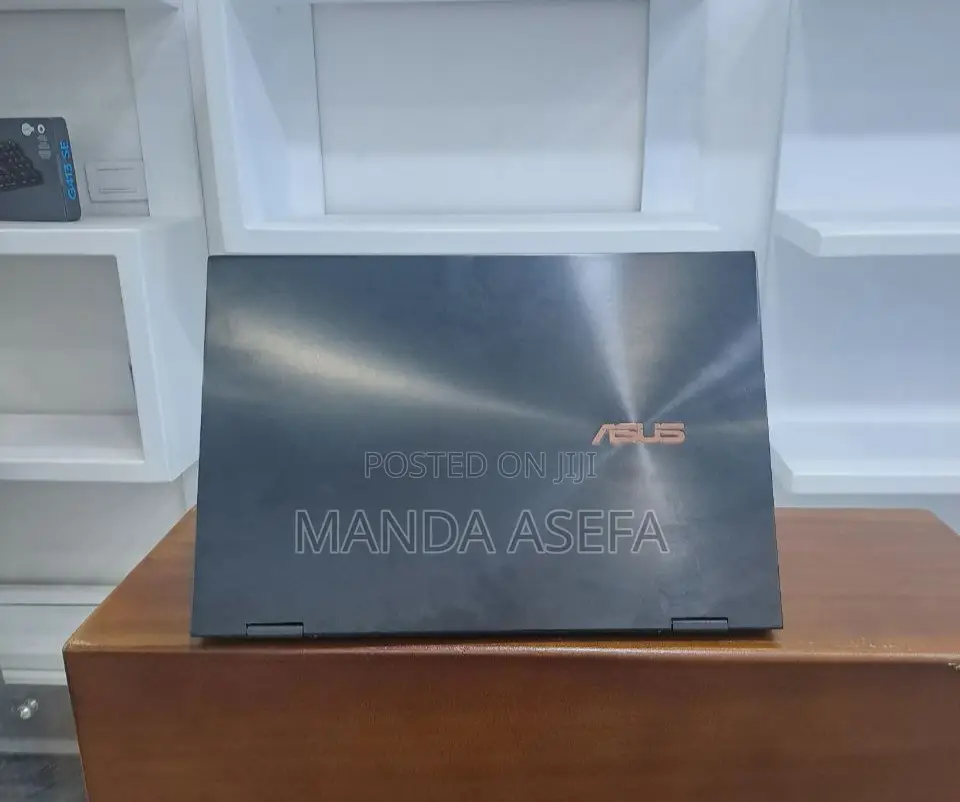 New Laptop Asus ZenBook Flip S UX370UA 16GB Intel Core I7 SSD 512GB