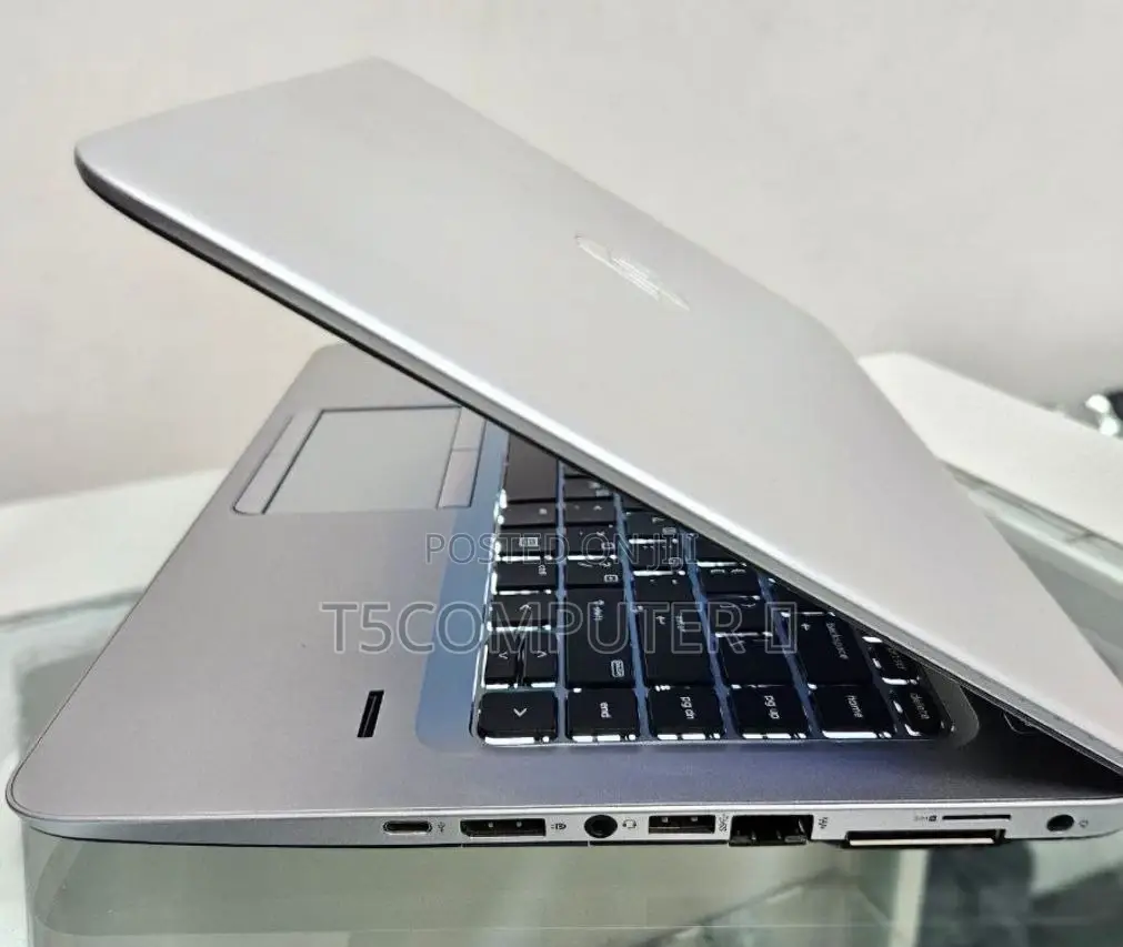 New Laptop HP EliteBook 820 G3 8GB Intel Core I5 SSD 128GB