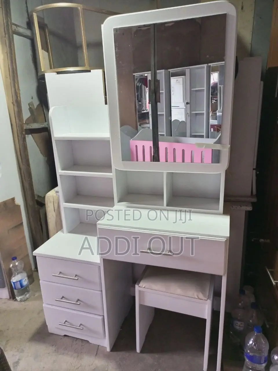 ድሬሲንግ ቴብል/Dressing