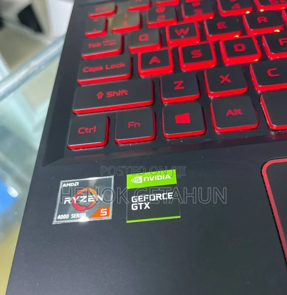 New Laptop Acer Nitro 5 8GB AMD Ryzen 5 SSD 256GB