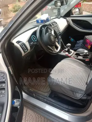 New Hyundai Creta 2023 Silver