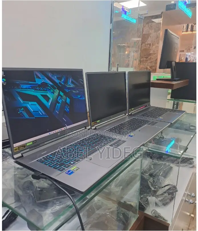 New Laptop Acer Predator Triton 500 SE 16GB Intel Core I7 SSD 2T