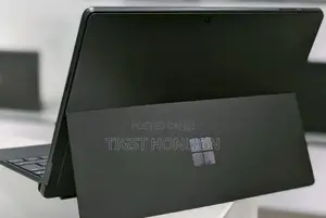 New Laptop Microsoft Surface Pro 9 16GB Intel Core I5 SSD 256GB