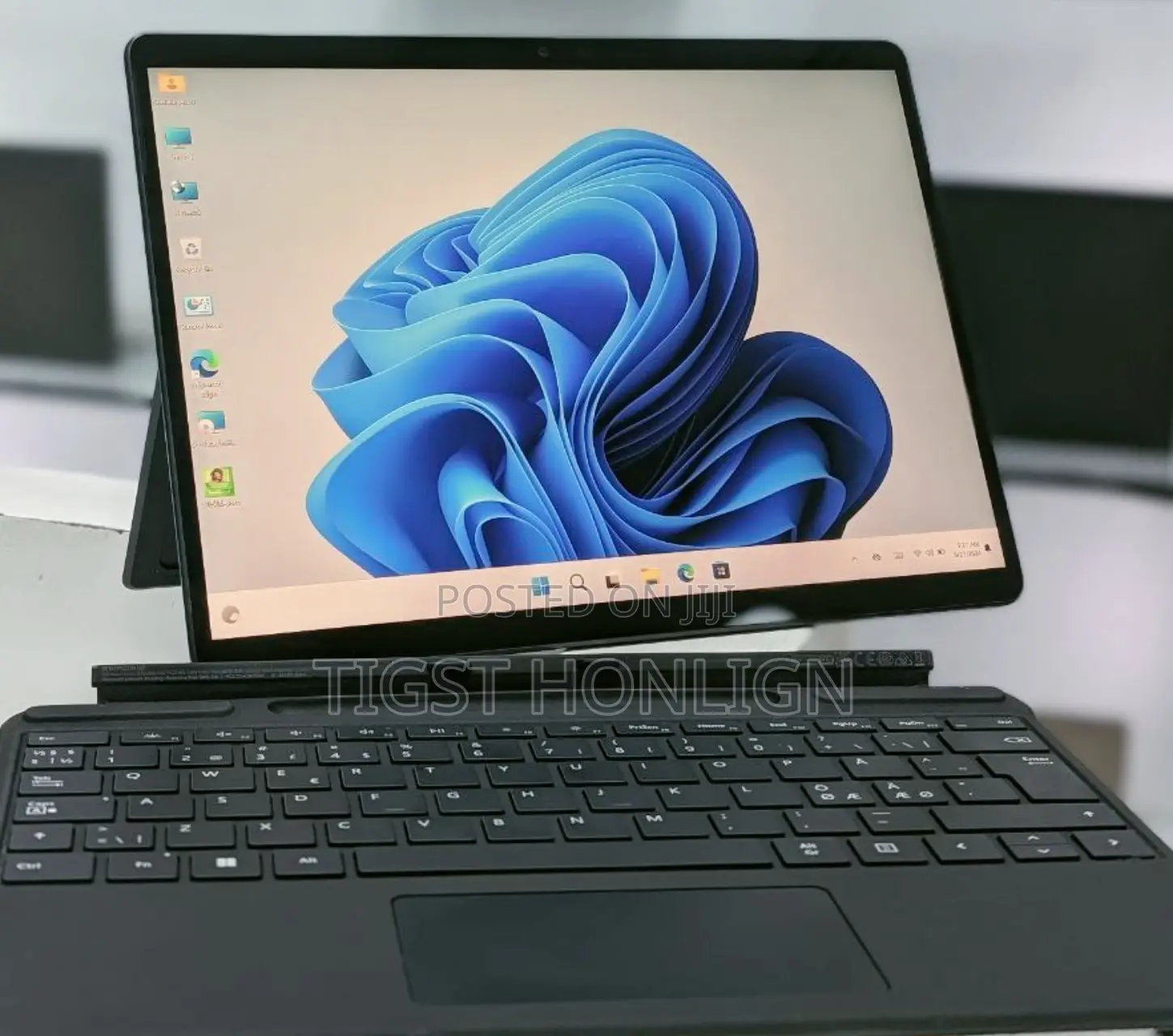 New Laptop Microsoft Surface Pro 9 16GB Intel Core I5 SSD 256GB