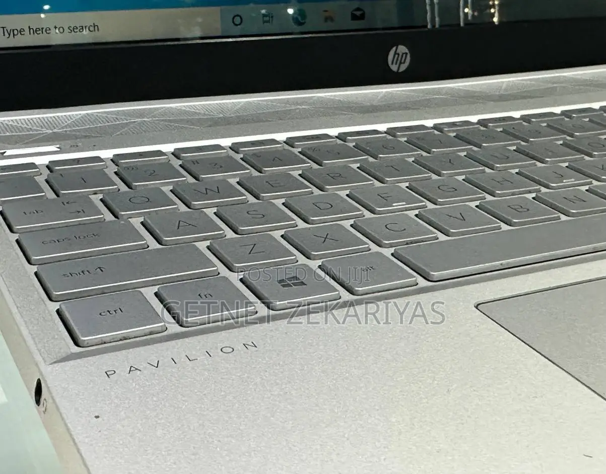 New Laptop HP Pavilion 15 8GB Intel Core I5 HDD 1T