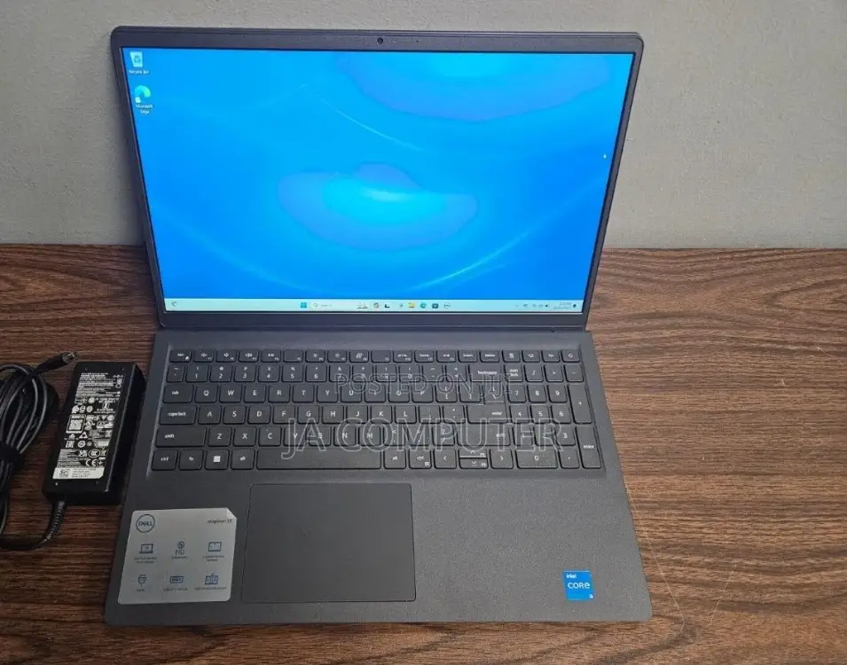 New Laptop Dell Inspiron 15 8GB Intel Core I3 SSD 256GB