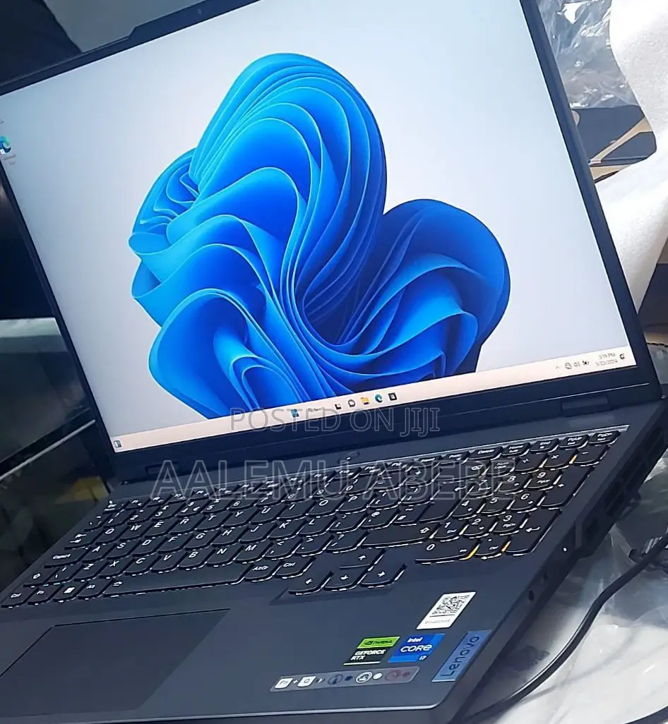 New Laptop Lenovo Legion 7 16GB Intel Core I7 SSD 1T