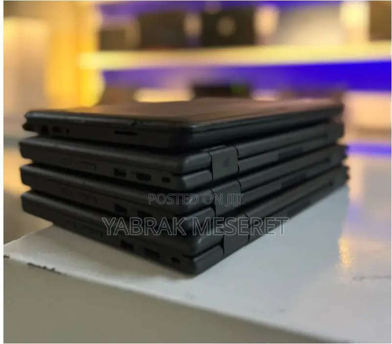 New Laptop Lenovo Yoga 11e 4GB Intel Xeon SSD 256GB