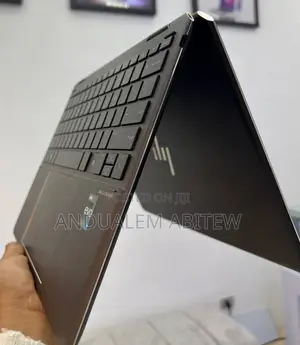 New Laptop HP Spectre 16GB Intel Core I7 SSD 1T