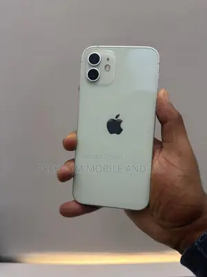 Photo - Apple iPhone 12 128 GB Green