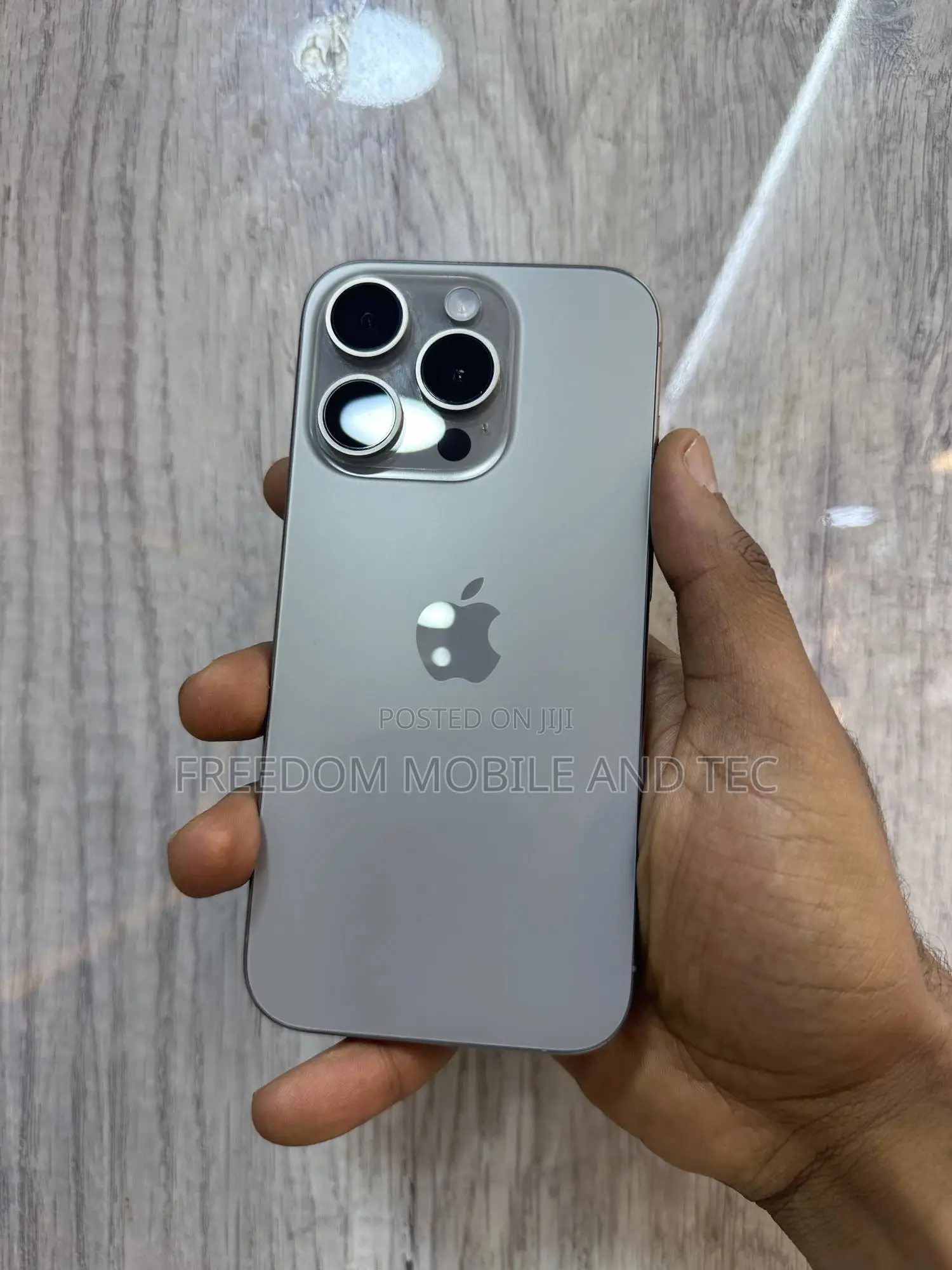 New Apple iPhone 15 Pro 256 GB