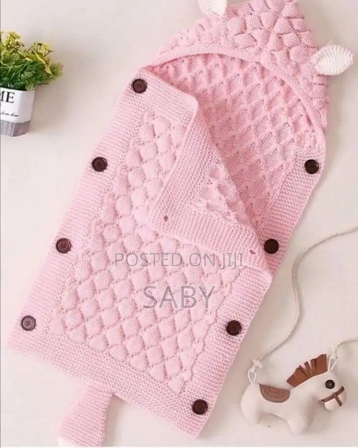 .Baby Swaddle Blanket