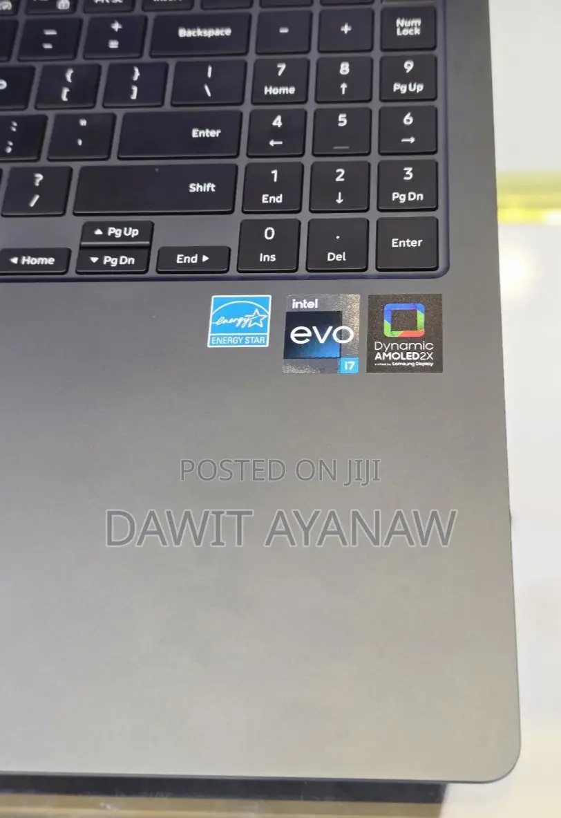 New Laptop Samsung 16GB Intel Core I7 SSD 1T