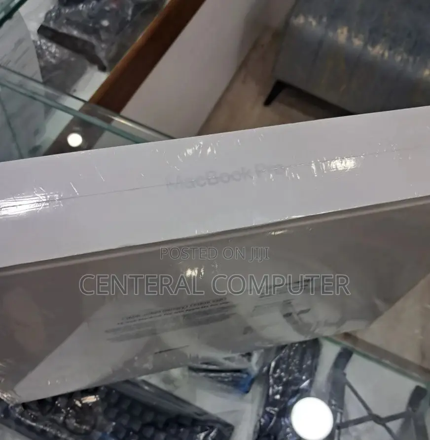 New Laptop Apple MacBook Pro 2023 M2 16GB Apple M2 SSD 512GB