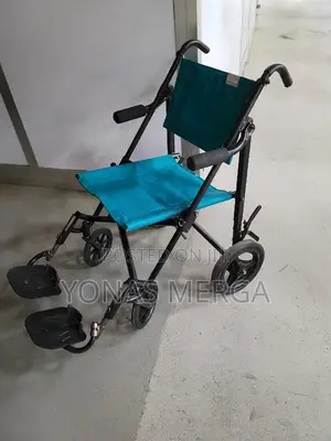 Wheelchair|ዊልቼር|ባለ4 ትንንሽ ጎማ Wheelchair\Wheelchair¶Wheelchair