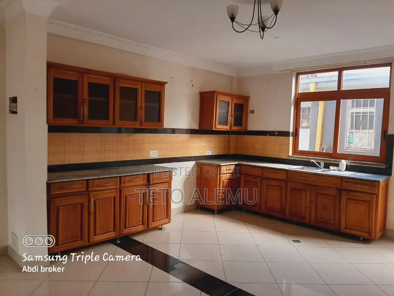 6bdrm House in የሚሸጥ ቤት አያት, Bole for sale